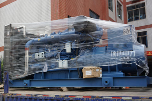 广西顶博发电机组制造冷却系统管路堵塞引起开锅翻水